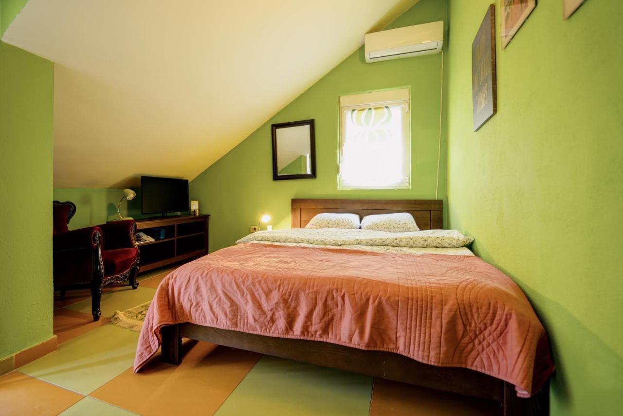 Q Podgorica Beds,Rooms And More Eksteriør bilde